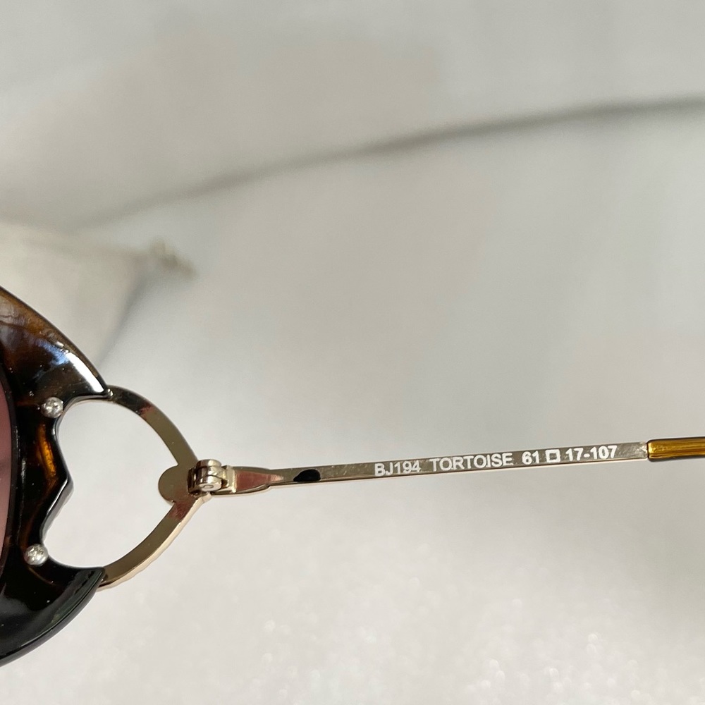 Betsey Johnson sunglasses - Picture 8 of 12